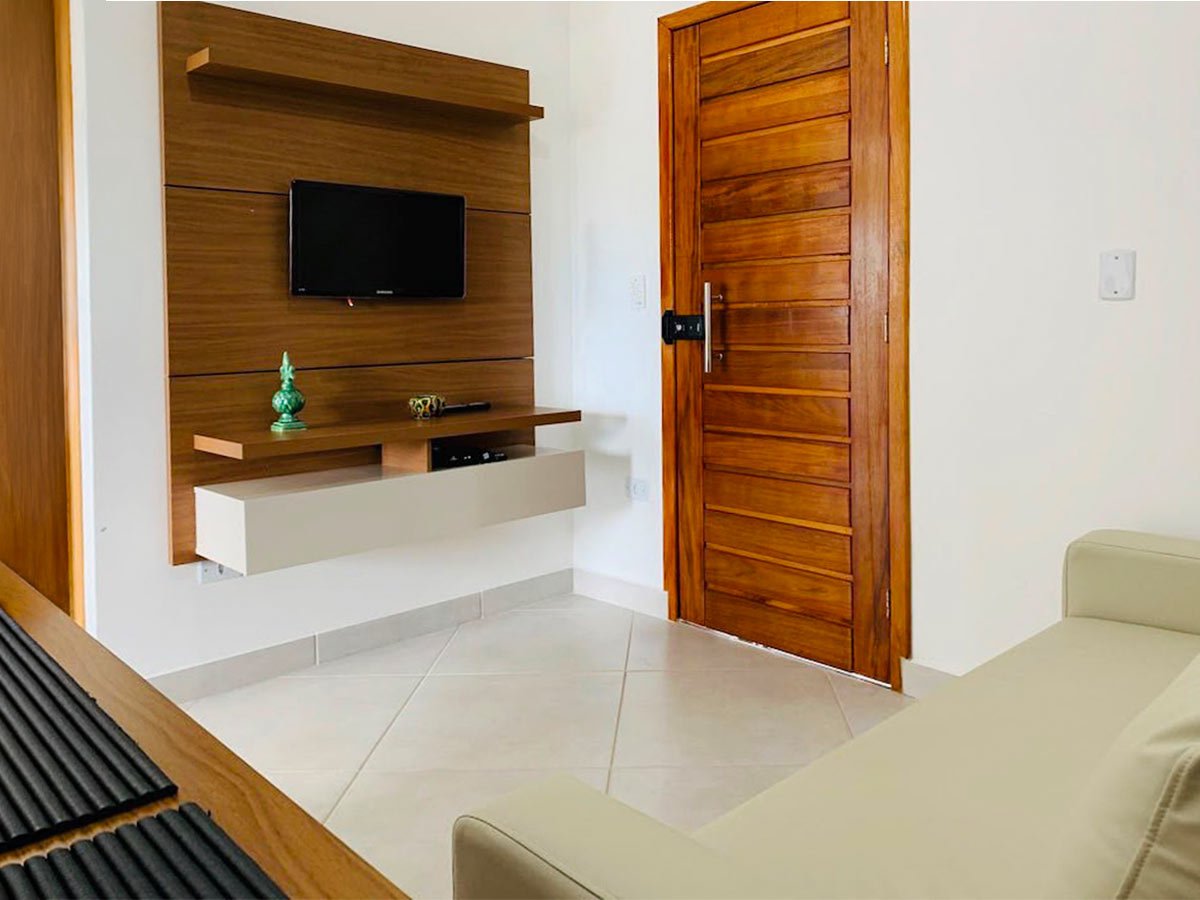 Sala do apartamento 302 de 1 dormitório para temporada na Maranduba em Ubatuba